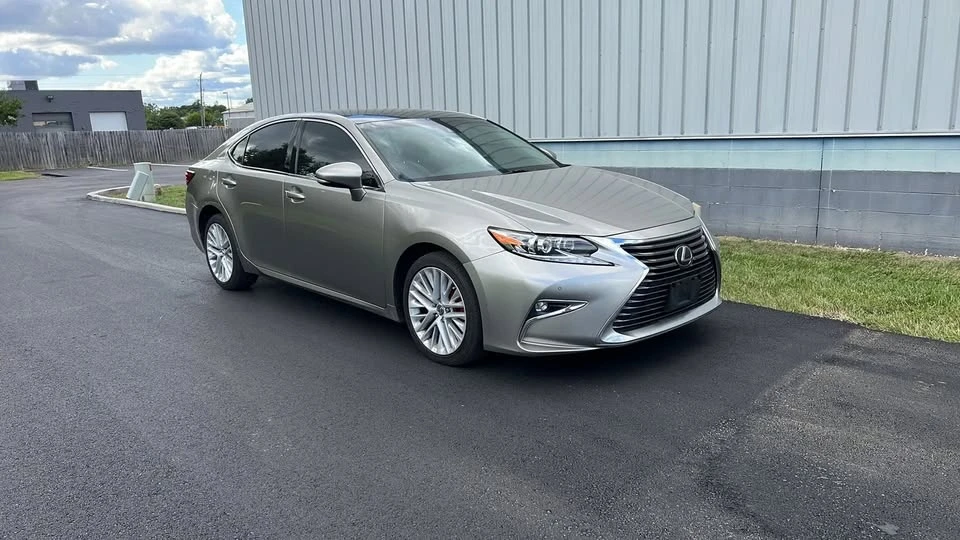 2018 Lexus ES 6th Gen - Image 3 of 19