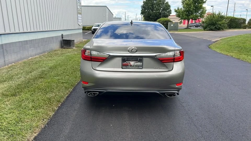 2018 Lexus ES 6th Gen - Image 6 of 19