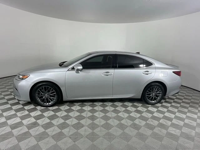 2018 Lexus ES 6th Gen - Image 2 of 20