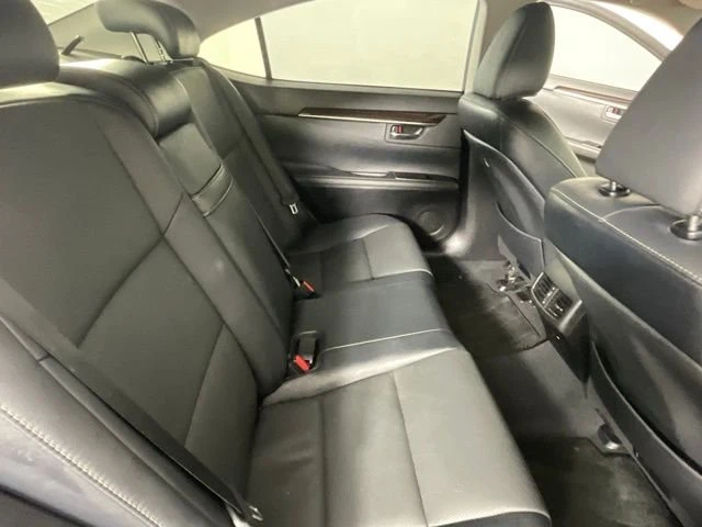 2018 Lexus ES 6th Gen - Image 15 of 20