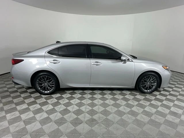 2018 Lexus ES 6th Gen - Image 7 of 20