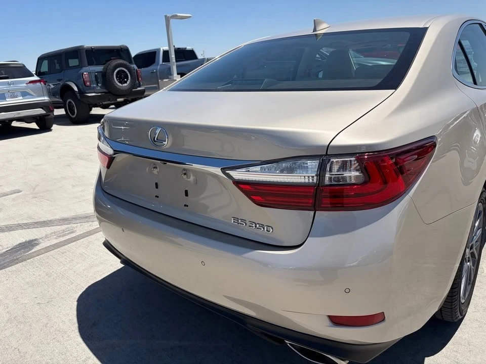 2018 Lexus ES 6th Gen - Image 4 of 14