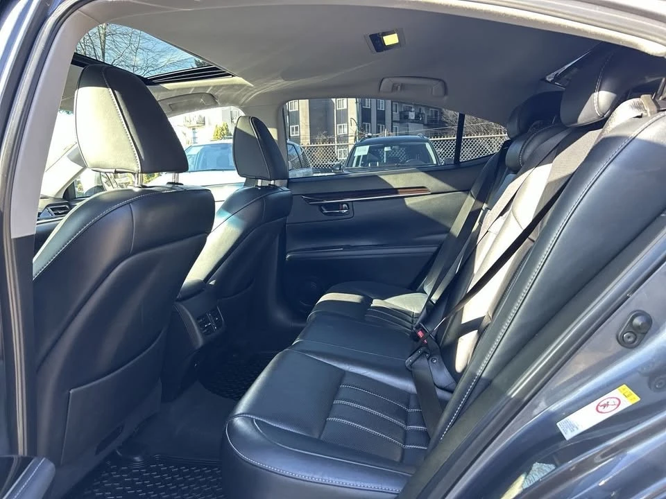2018 Lexus ES 6th Gen - Image 20 of 20