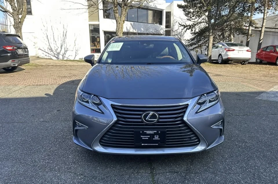 2018 Lexus ES 6th Gen - Image 2 of 20