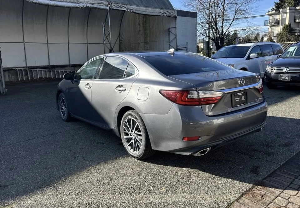 2018 Lexus ES 6th Gen - Image 5 of 20