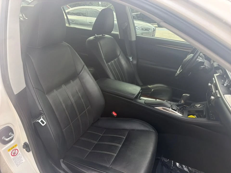 2018 Lexus ES 6th Gen - Image 13 of 15