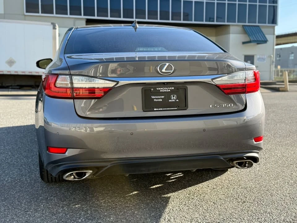 2018 Lexus ES 6th Gen - Image 9 of 20