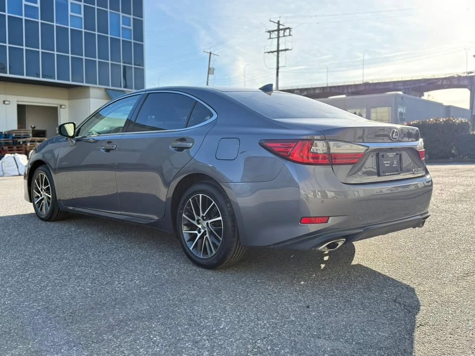 2018 Lexus ES 6th Gen - Image 5 of 20