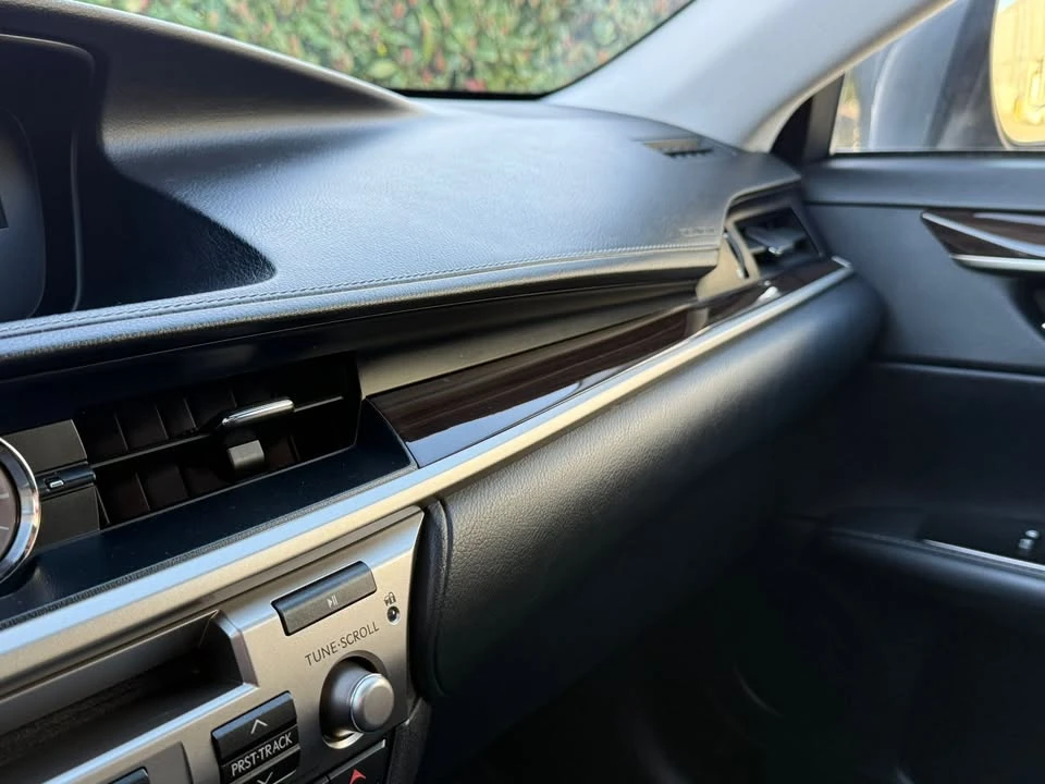 2018 Lexus ES 6th Gen - Image 14 of 20