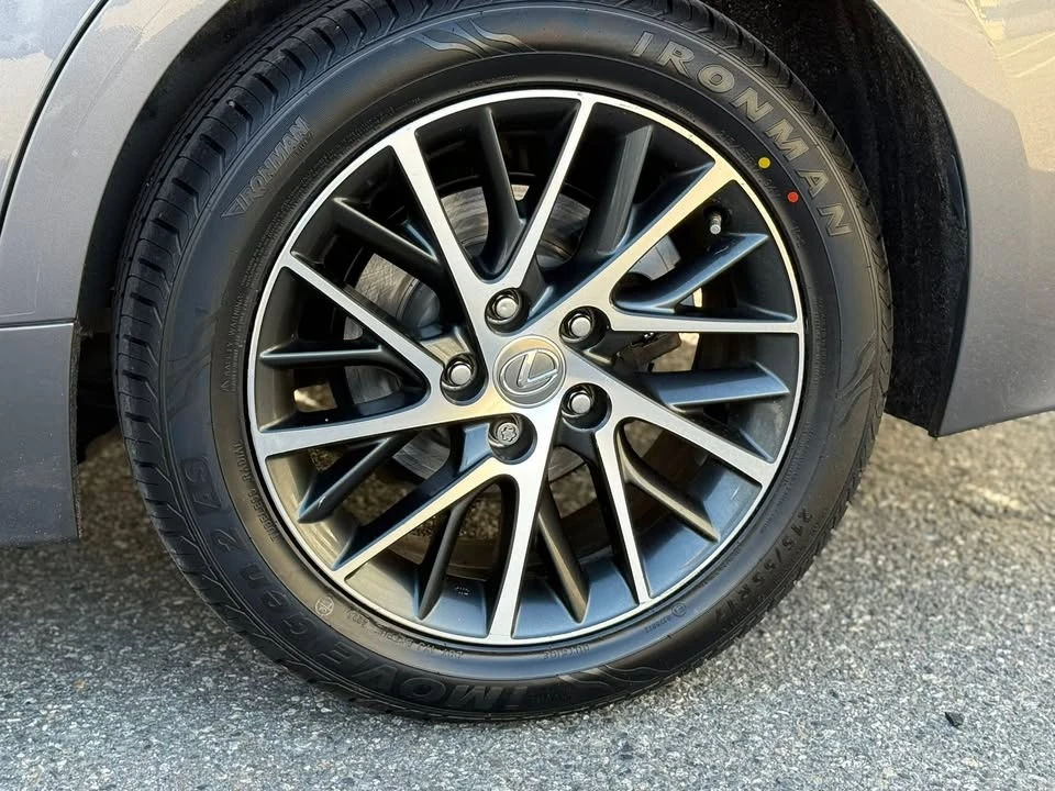 2018 Lexus ES 6th Gen - Image 19 of 19