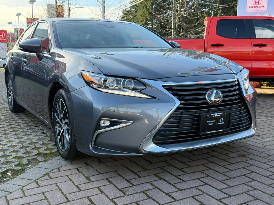 2018 Lexus ES 6th Gen - Image 10 of 20