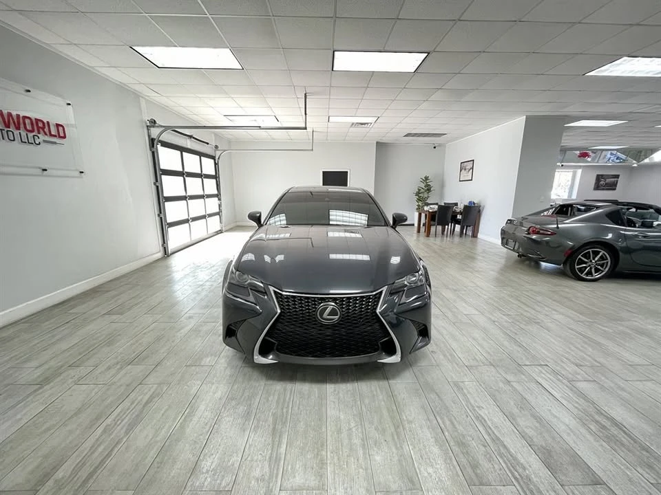 2018 Lexus GS 4th Gen - Image 8 of 20