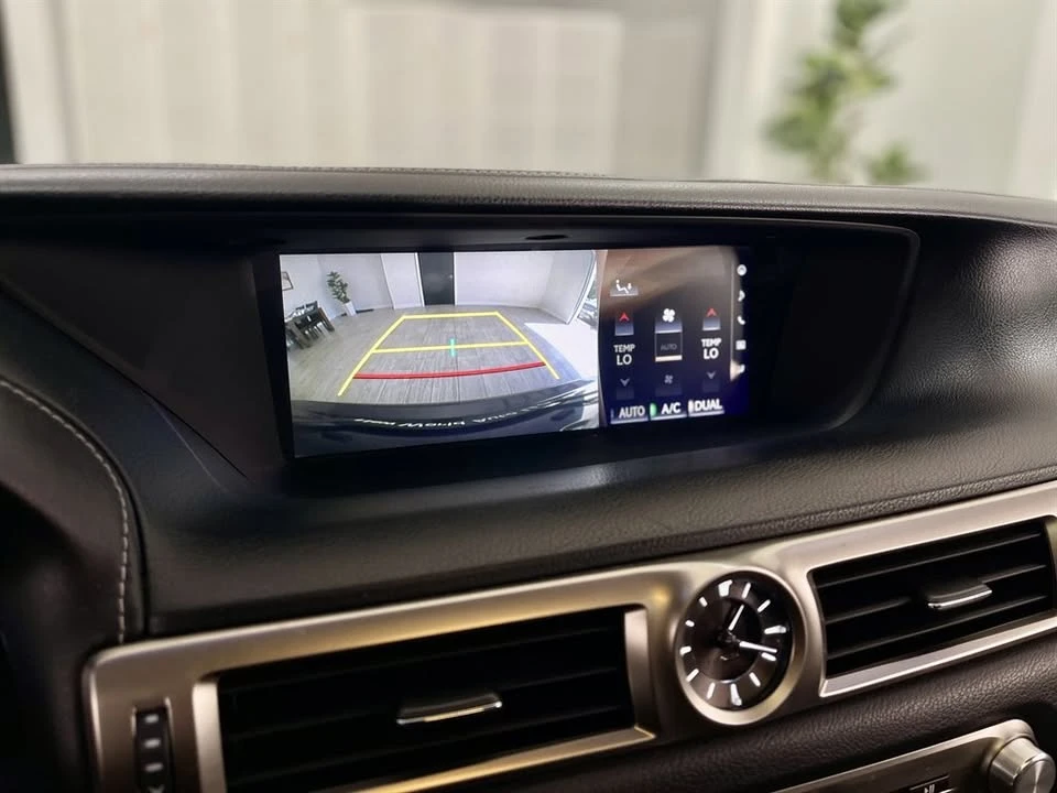 2018 Lexus GS 4th Gen - Image 18 of 20