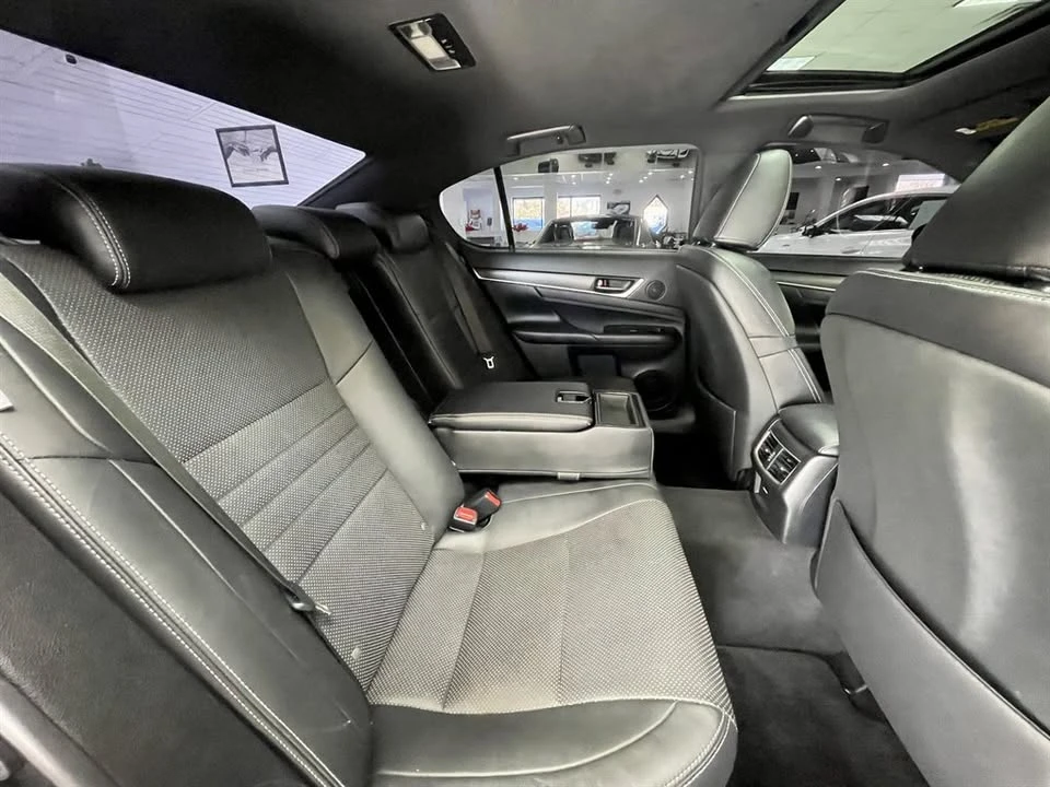 2018 Lexus GS 4th Gen - Image 11 of 20