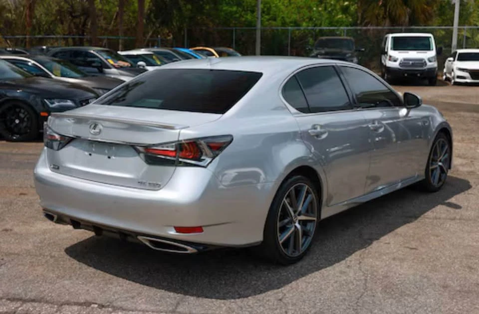 2018 Lexus GS 4th Gen - Image 12 of 18
