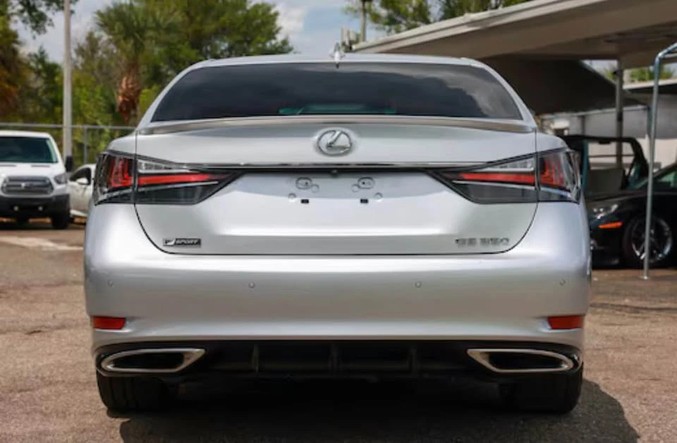 2018 Lexus GS 4th Gen - Image 8 of 18