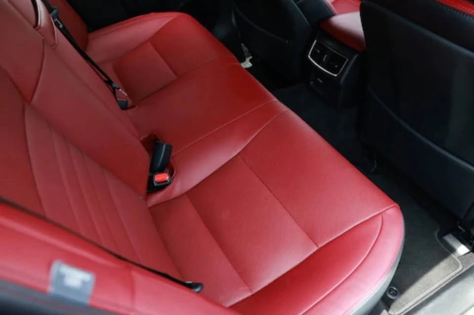 2018 Lexus GS 4th Gen - Image 13 of 18