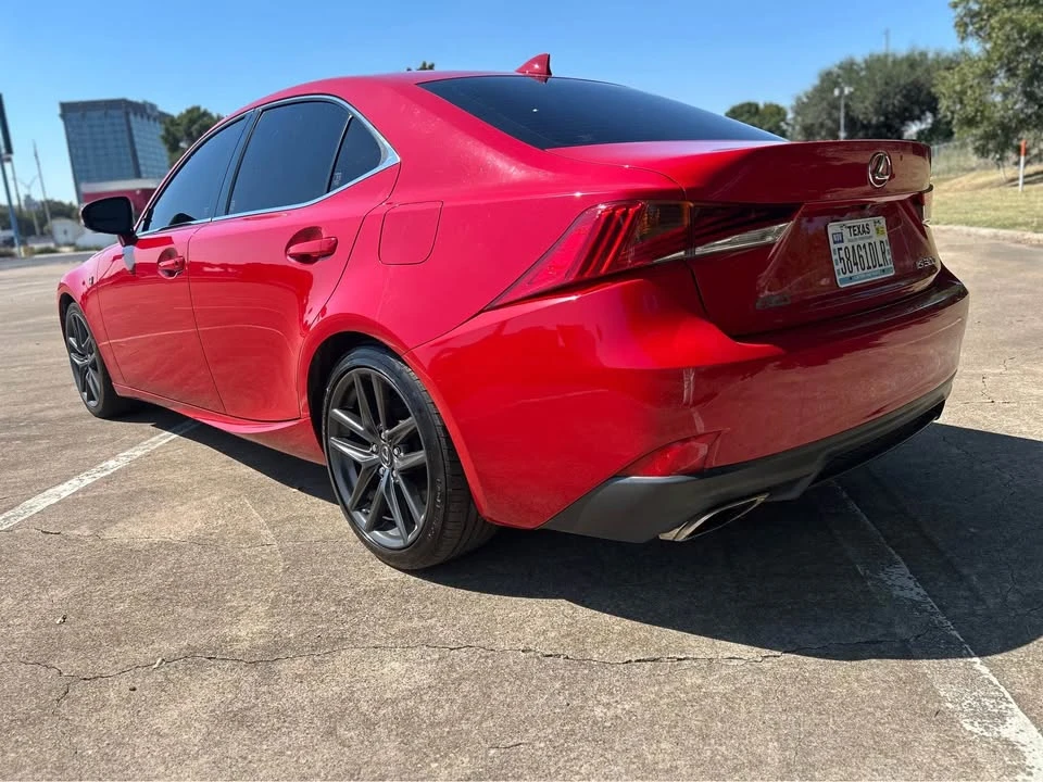 2018 Lexus IS 3rd Gen - Image 5 of 10