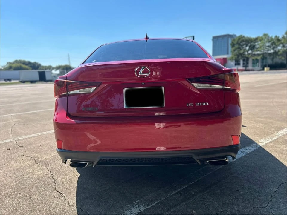 2018 Lexus IS 3rd Gen - Image 6 of 10
