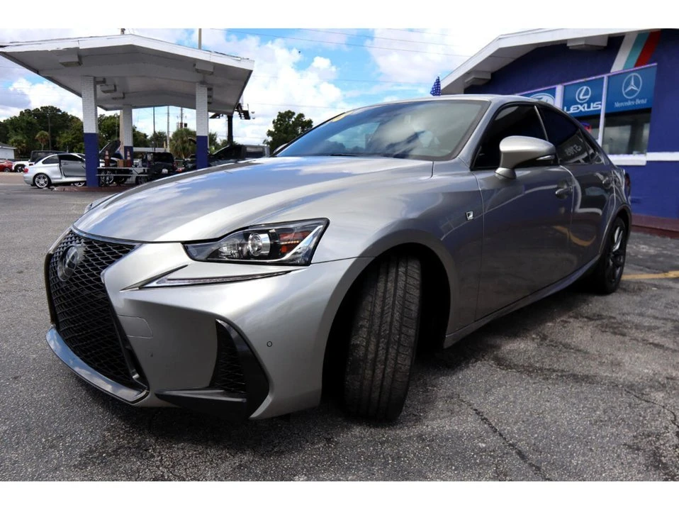 2018 Lexus IS 3rd Gen - Image 9 of 20