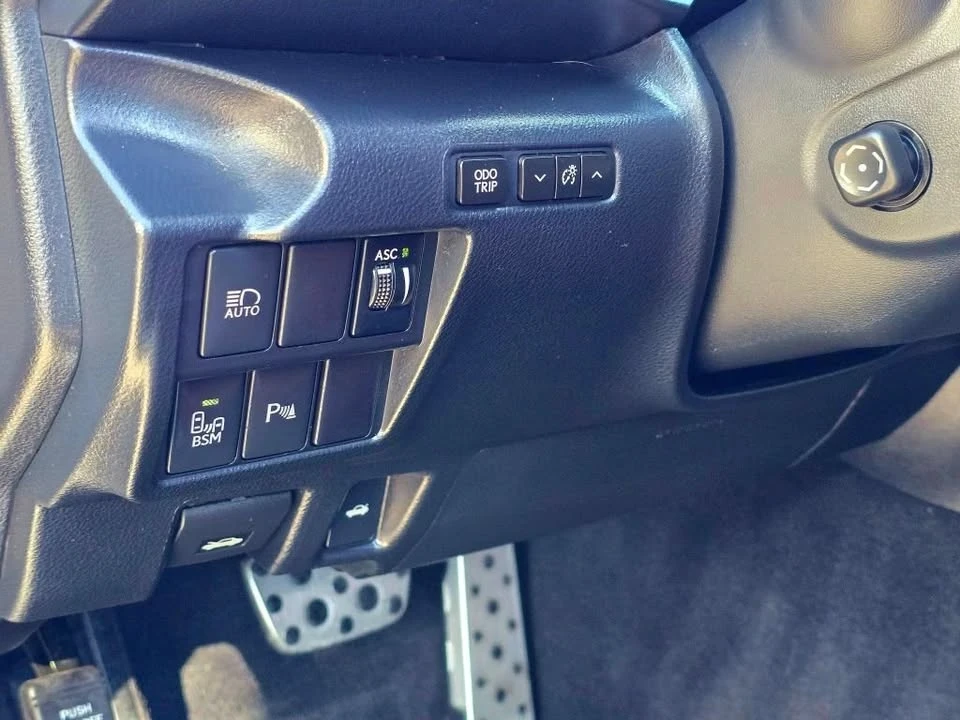 2018 Lexus IS 3rd Gen - Image 14 of 20