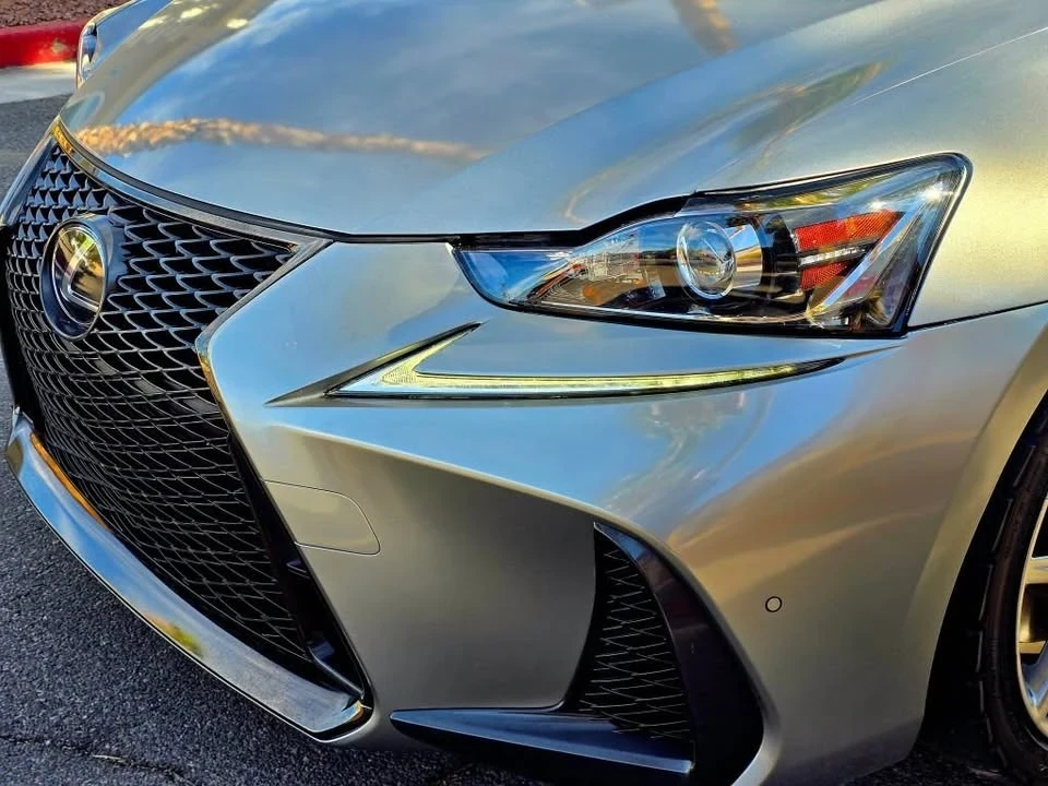 2018 Lexus IS 3rd Gen - Image 9 of 20