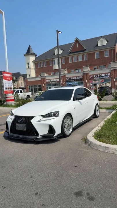 2018 Lexus IS 3rd Gen - Image 10 of 12