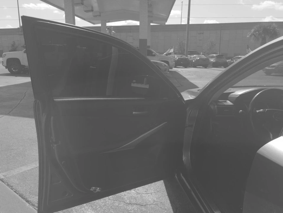 2018 Lexus IS 3rd Gen - Image 5 of 20