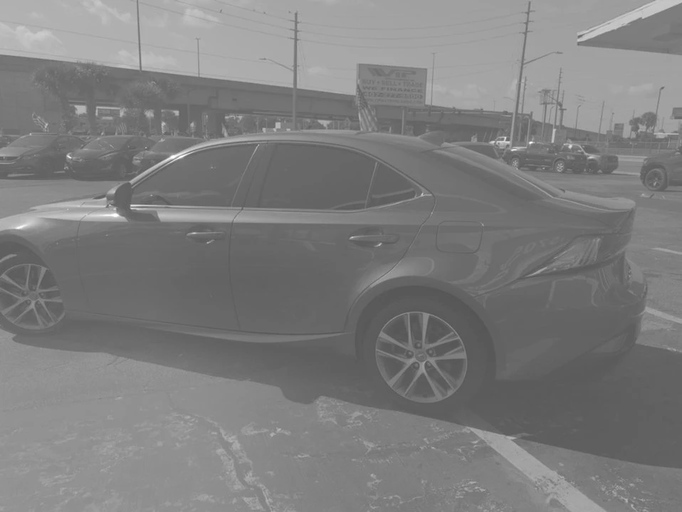 2018 Lexus IS 3rd Gen - Image 4 of 20