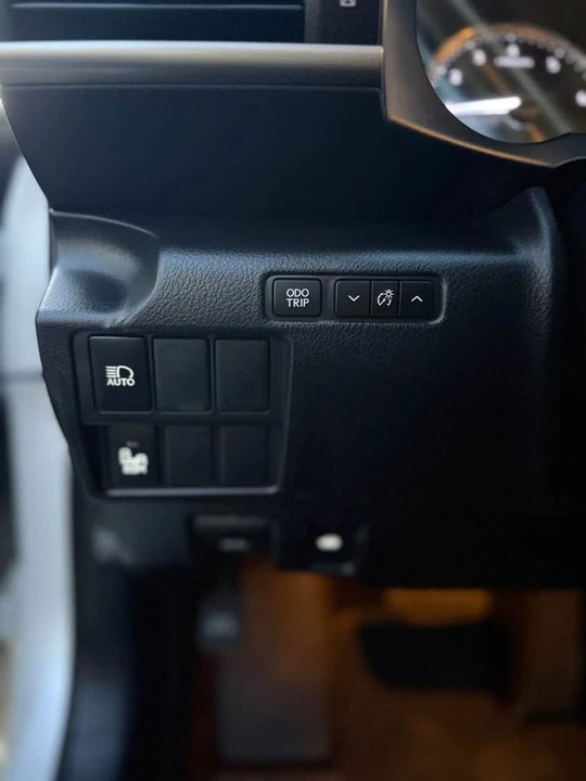 2018 Lexus IS 3rd Gen - Image 20 of 20