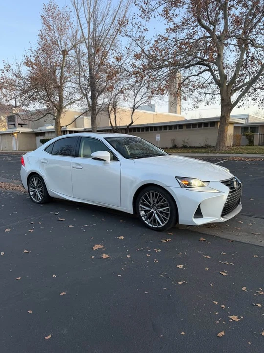 2018 Lexus IS 3rd Gen - Image 3 of 20