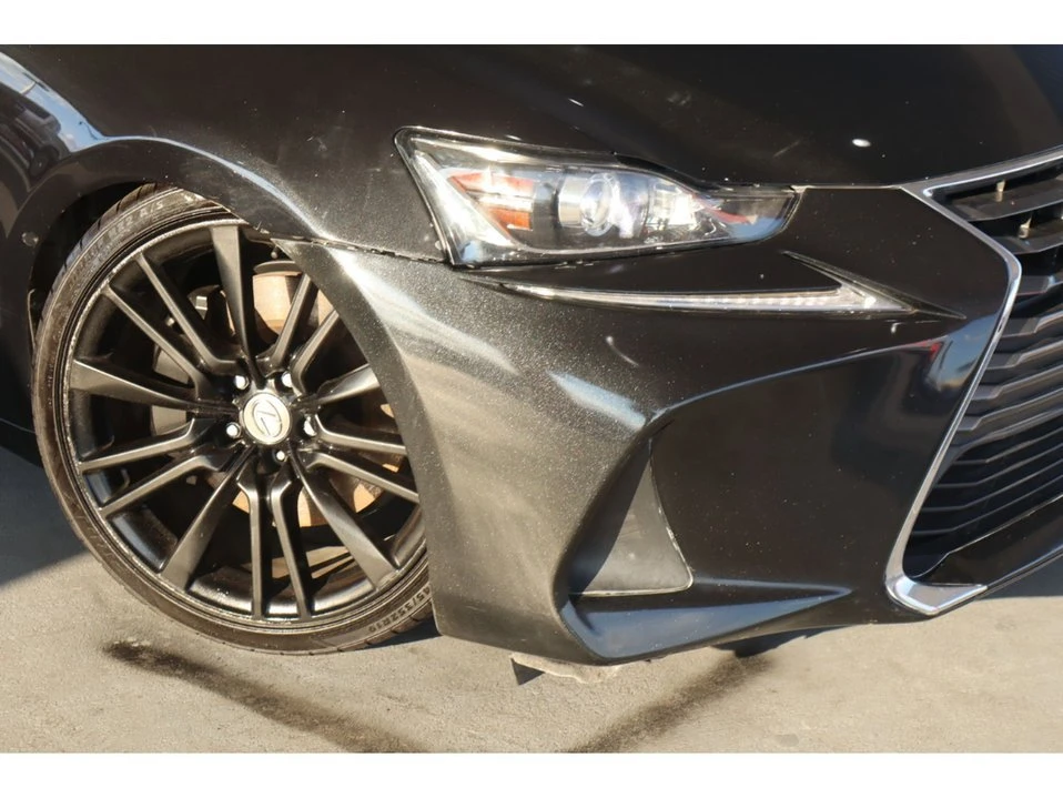 2018 Lexus IS 3rd Gen - Image 5 of 20