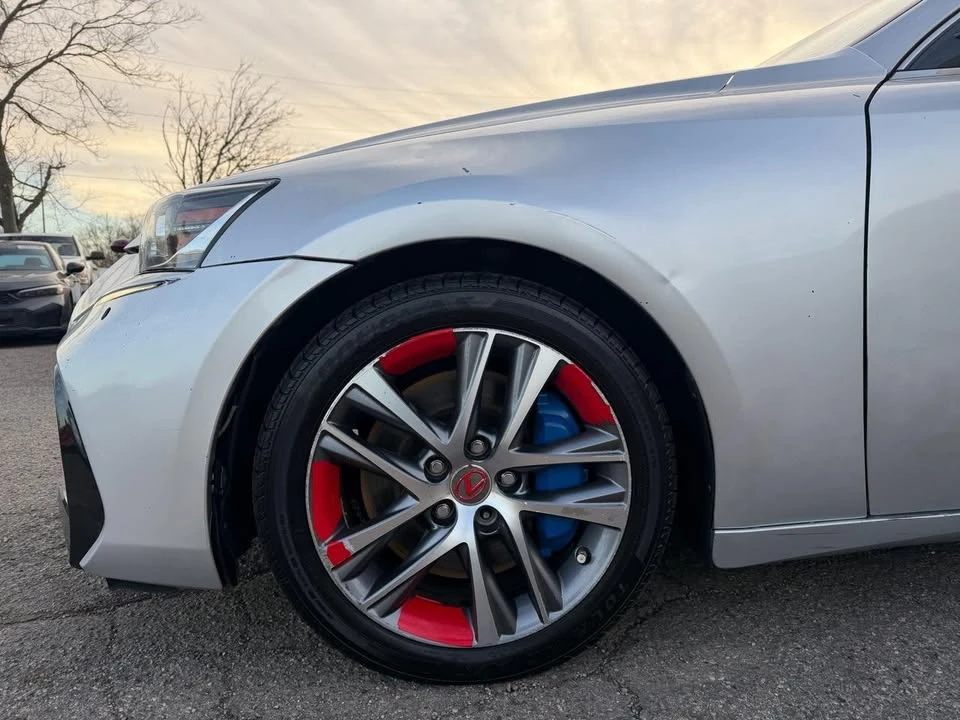 2018 Lexus IS 3rd Gen - Image 14 of 19