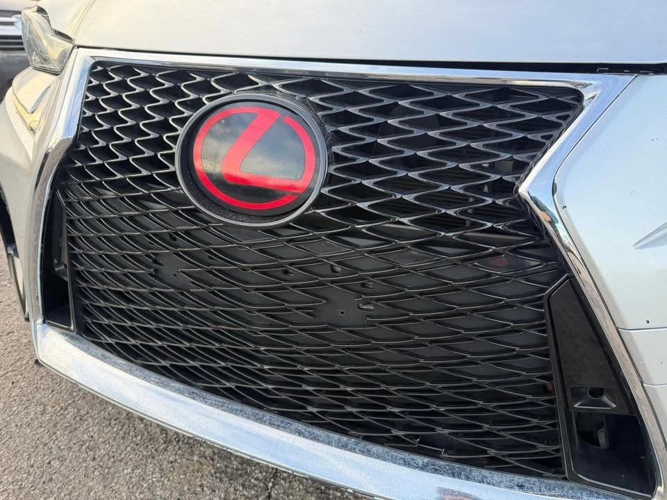 2018 Lexus IS 3rd Gen - Image 12 of 19
