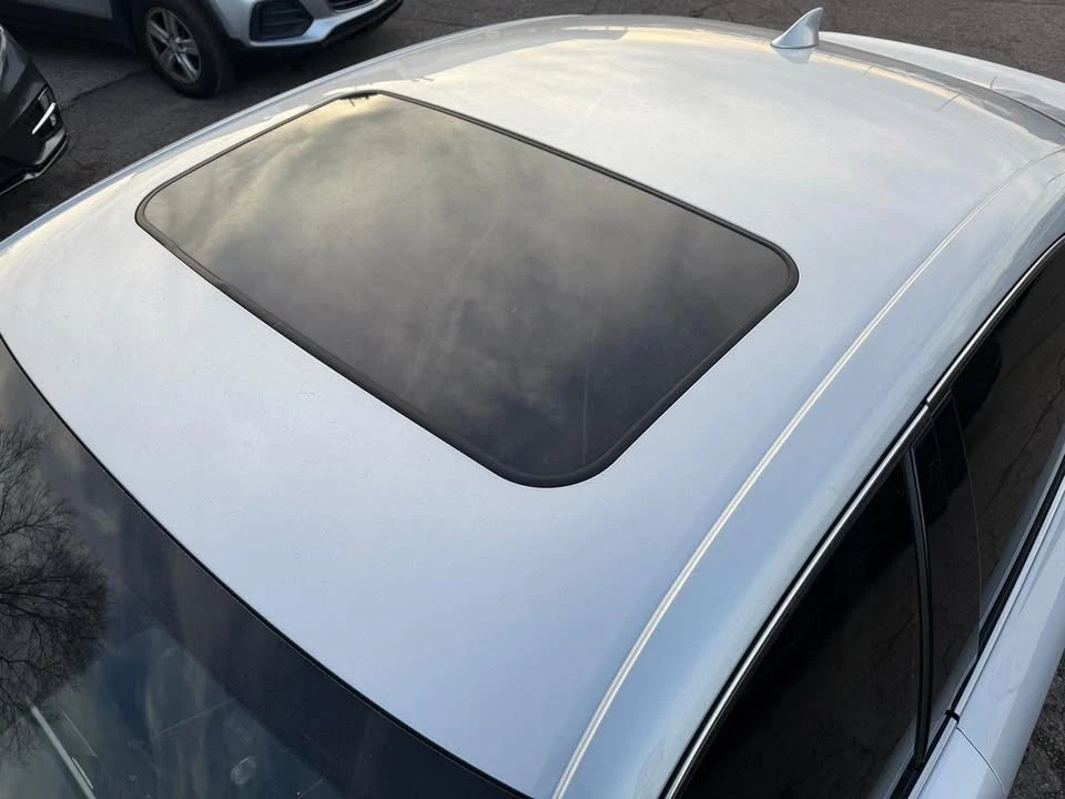 2018 Lexus IS 3rd Gen - Image 15 of 19