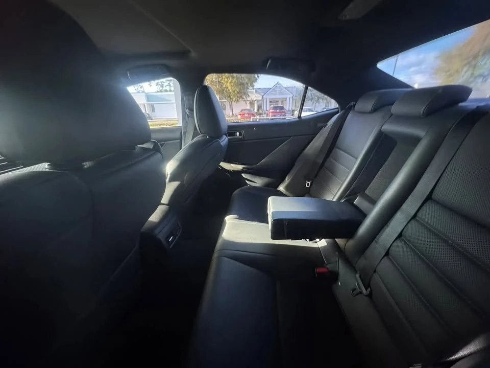 2018 Lexus IS 3rd Gen - Image 7 of 8