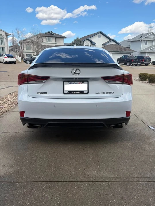 2018 Lexus IS 3rd Gen - Image 4 of 10