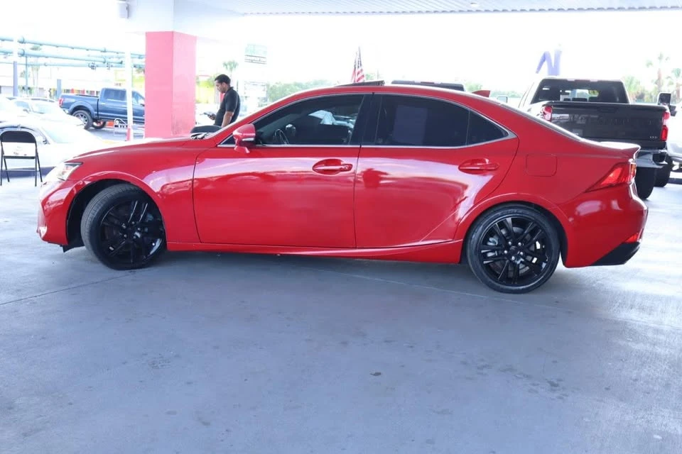 2018 Lexus IS 3rd Gen - Image 10 of 20