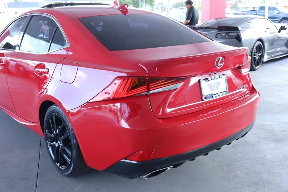 2018 Lexus IS 3rd Gen - Image 9 of 20