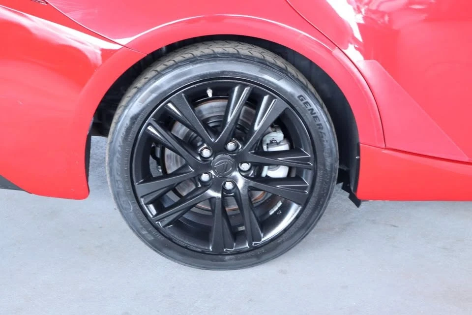2018 Lexus IS 3rd Gen - Image 5 of 20