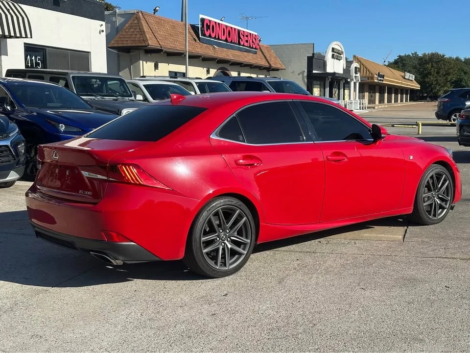 2018 Lexus IS 3rd Gen - Image 6 of 10
