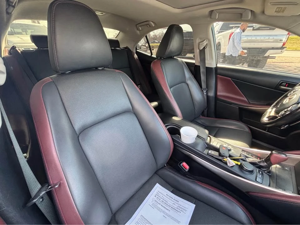 2018 Lexus IS 3rd Gen - Image 4 of 10