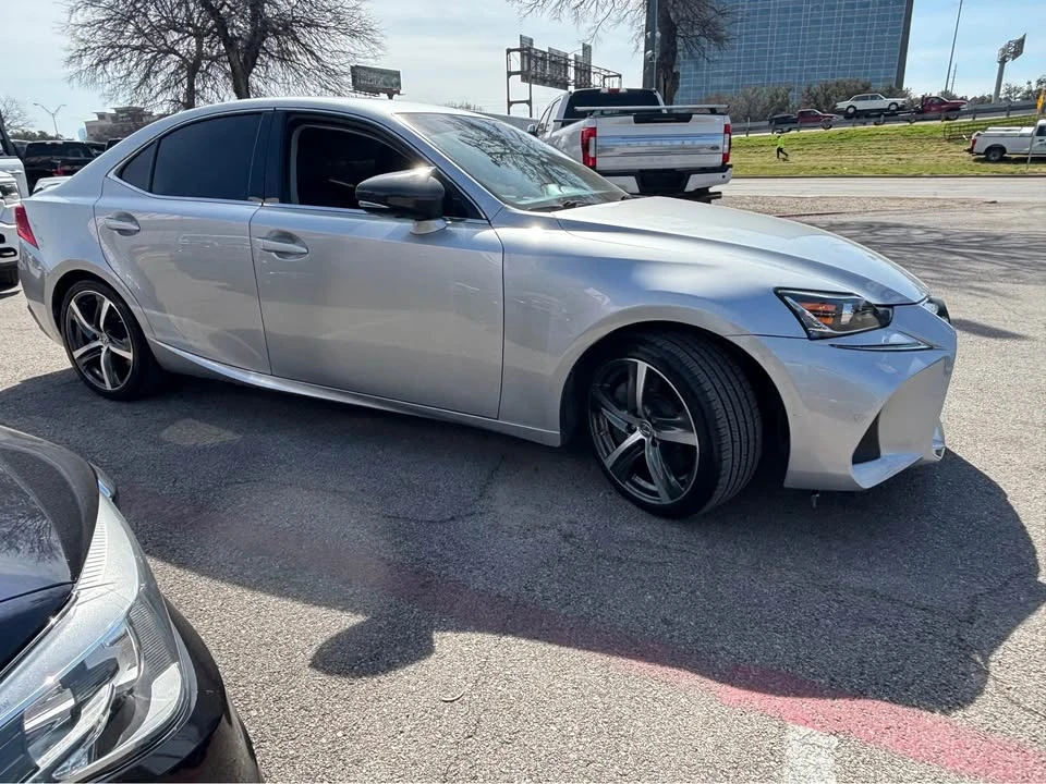 2018 Lexus IS 3rd Gen - Image 3 of 10