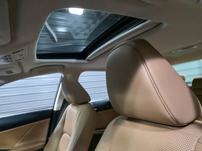 2018 Lexus IS 3rd Gen - Image 12 of 20