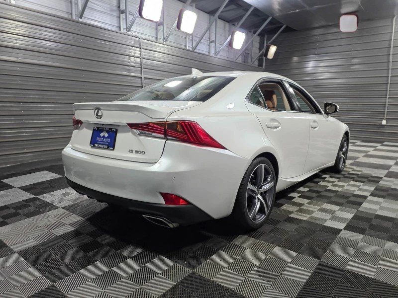 2018 Lexus IS 3rd Gen - Image 5 of 20
