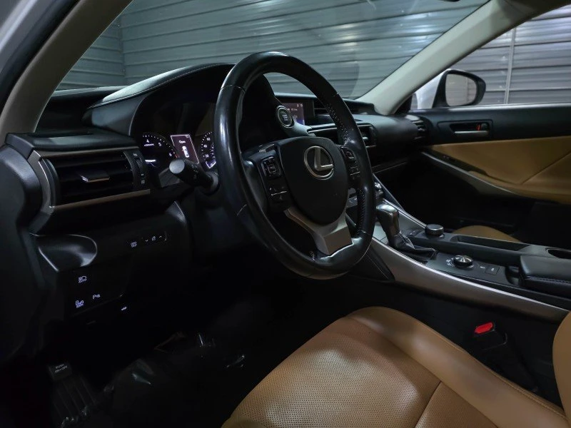 2018 Lexus IS 3rd Gen - Image 10 of 20