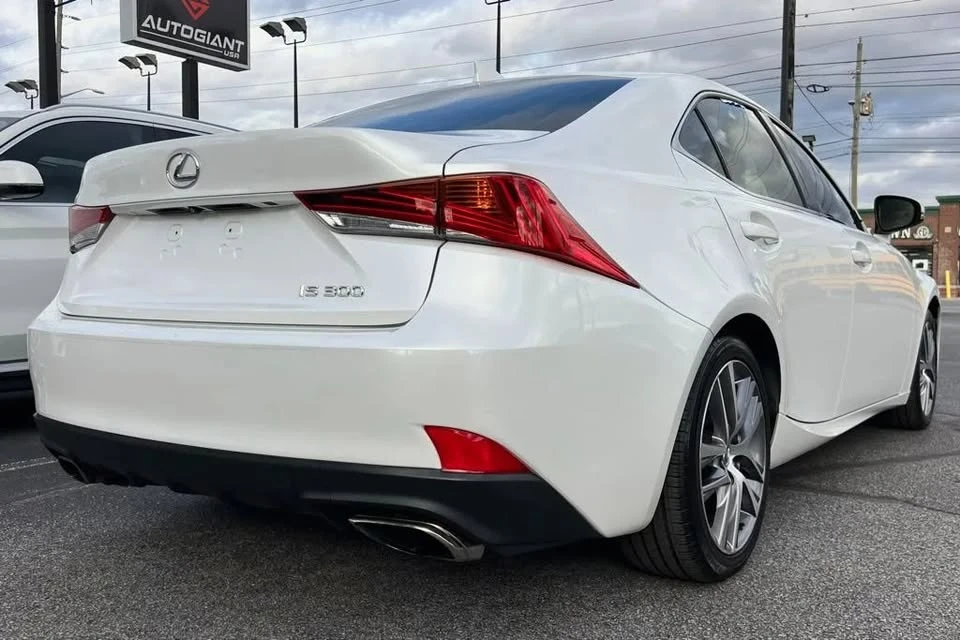 2018 Lexus IS 3rd Gen - Image 3 of 19