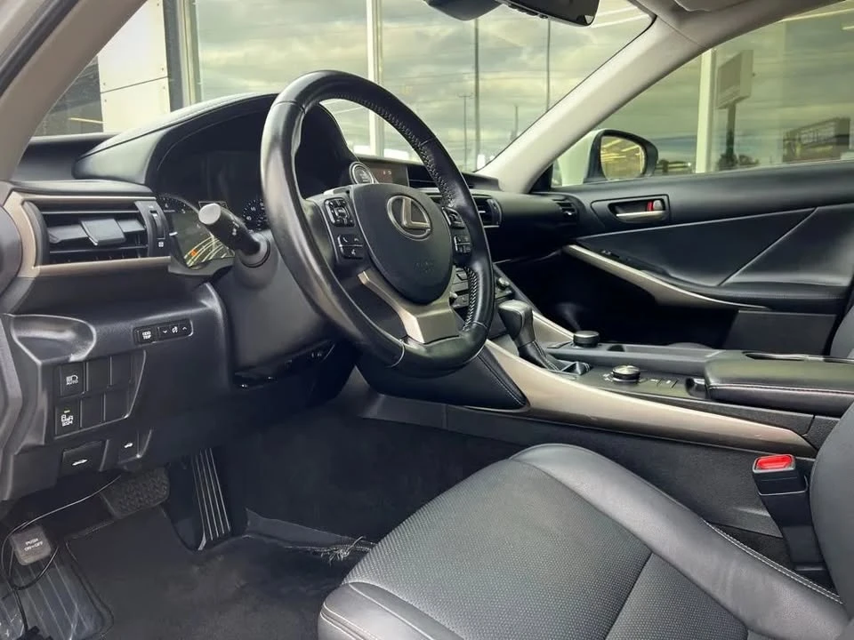 2018 Lexus IS 3rd Gen - Image 19 of 19
