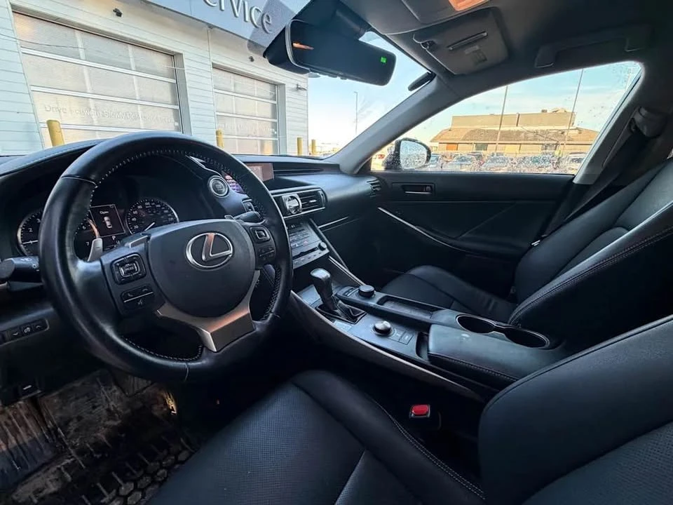 2018 Lexus IS 3rd Gen - Image 8 of 10