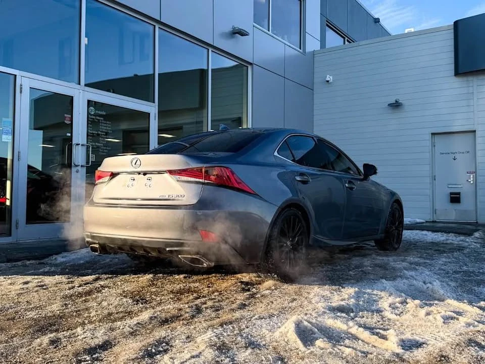 2018 Lexus IS 3rd Gen - Image 5 of 10